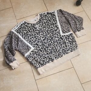 Adidas Cream and Black Patterned Sweat Shirt Size Xl